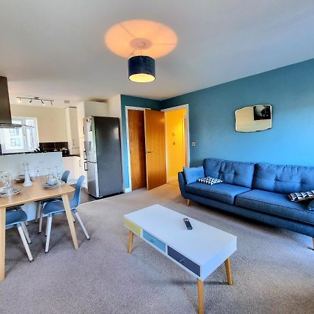 Luxury 2-Bedroom Service Apartment With Balcony 曼彻斯特 外观 照片