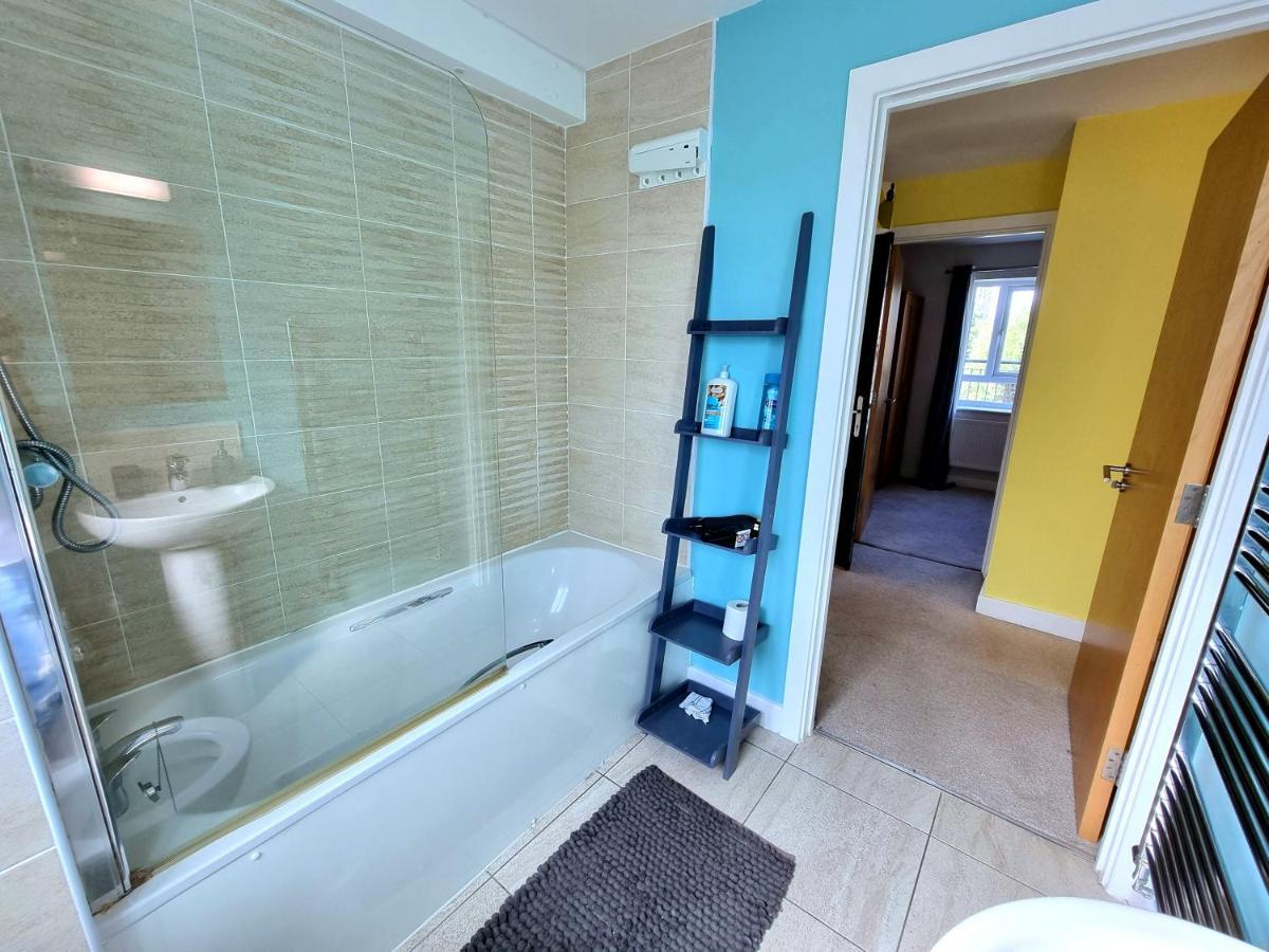 Luxury 2-Bedroom Service Apartment With Balcony 曼彻斯特 外观 照片